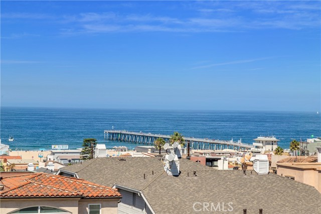 850 Loma Drive, Hermosa Beach, California 90254, 4 Bedrooms Bedrooms, ,6 BathroomsBathrooms,Residential,Sold,Loma,SB22185388