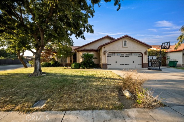 Detail Gallery Image 1 of 21 For 2670 Hicks St, Selma,  CA 93662 - 4 Beds | 2 Baths