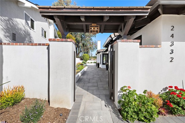 Detail Gallery Image 2 of 62 For 24332 Bellerive Circle, Laguna Niguel,  CA 92677 - 4 Beds | 3/1 Baths