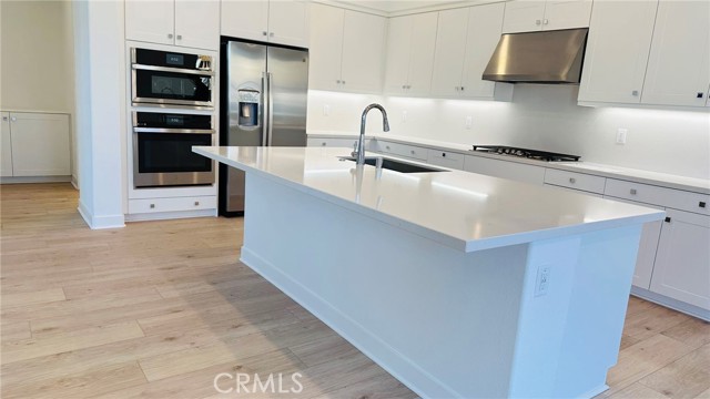 Detail Gallery Image 2 of 15 For 499 Mulligan, Irvine,  CA 92618 - 3 Beds | 3 Baths