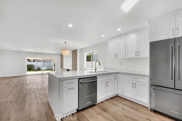 Detail Gallery Image 12 of 31 For 4672 Ironwood, Seal Beach,  CA 90740 - 4 Beds | 2 Baths