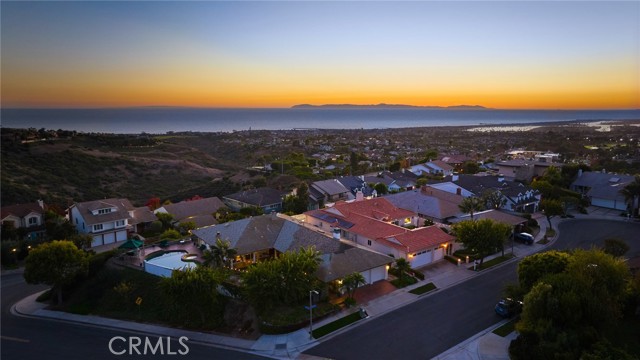 Detail Gallery Image 1 of 38 For 1 Jade, Corona Del Mar,  CA 92625 - 4 Beds | 3/1 Baths