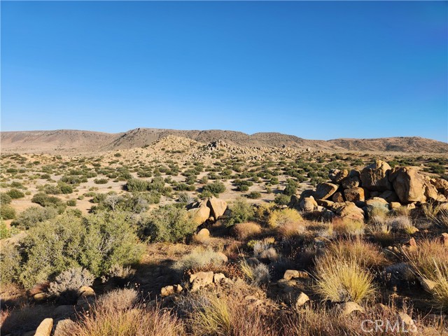 Detail Gallery Image 6 of 19 For 7 Ac Oak Dr, Pioneertown,  CA 92268 - – Beds | – Baths