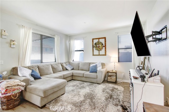 Detail Gallery Image 4 of 20 For 1555 Peridot, Beaumont,  CA 92223 - 3 Beds | 2/1 Baths