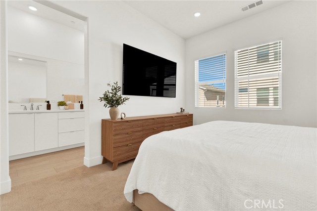 Detail Gallery Image 17 of 48 For 74 Dudley, Irvine,  CA 92618 - 4 Beds | 4 Baths