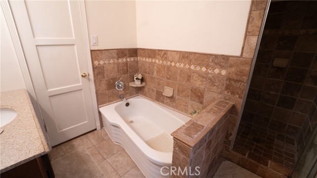 Detail Gallery Image 6 of 27 For 501 S Victoria Ave, Corona,  CA 92879 - 3 Beds | 1 Baths