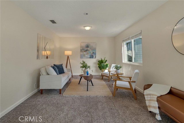 Detail Gallery Image 4 of 30 For 951 Cleveland Ave, Chico,  CA 95928 - 3 Beds | 2 Baths