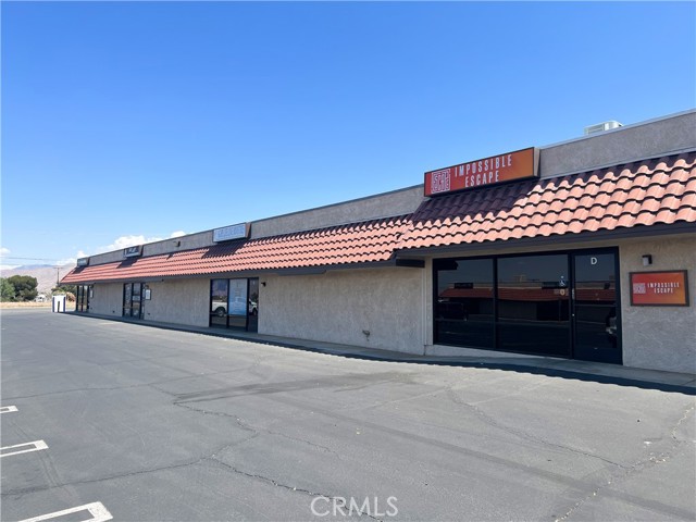 10178 I Avenue, Hesperia, California 92345, ,Commercial Lease,For Rent,10178 I Avenue,CRHD25126361