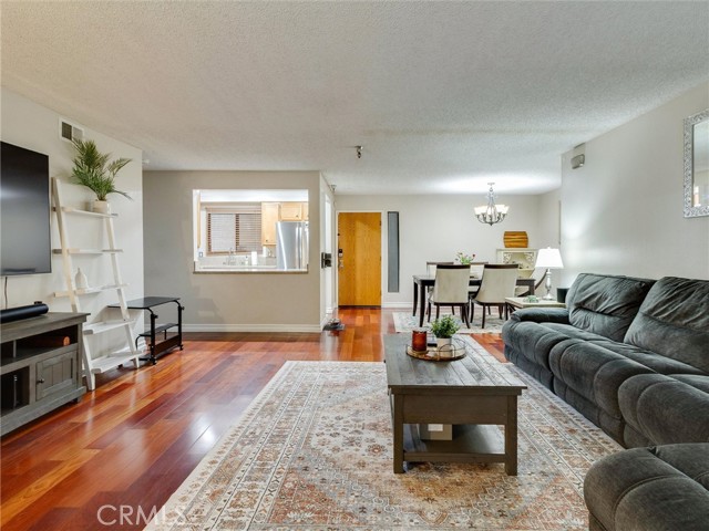 Detail Gallery Image 4 of 22 For 4142 E Mendez St #331,  Long Beach,  CA 90815 - 2 Beds | 2 Baths