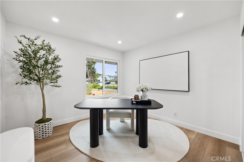 MLS #OC25274236 image #17