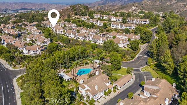 1055 S Sundance Drive, Anaheim Hills CA: https://media.crmls.org/medias/359b4182-a8a4-459c-8c94-66a311cc843d.jpg
