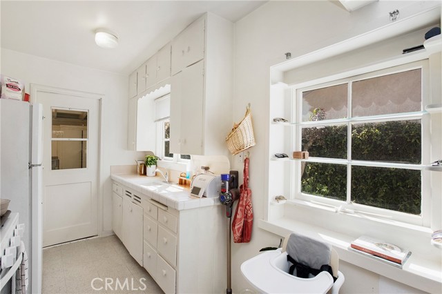 Detail Gallery Image 10 of 26 For 127 Avenida Rosa, San Clemente,  CA 92672 - – Beds | – Baths