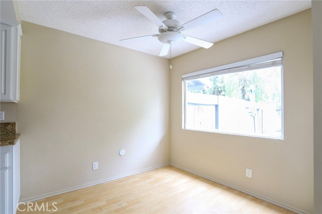 Detail Gallery Image 6 of 22 For 14016 Tiffany Dr, Westminster,  CA 92683 - 2 Beds | 2/1 Baths