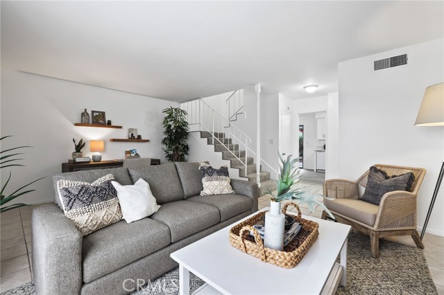 Detail Gallery Image 9 of 36 For 3342 Bradbury Road #34,  Rossmoor,  CA 90720 - 3 Beds | 1/1 Baths