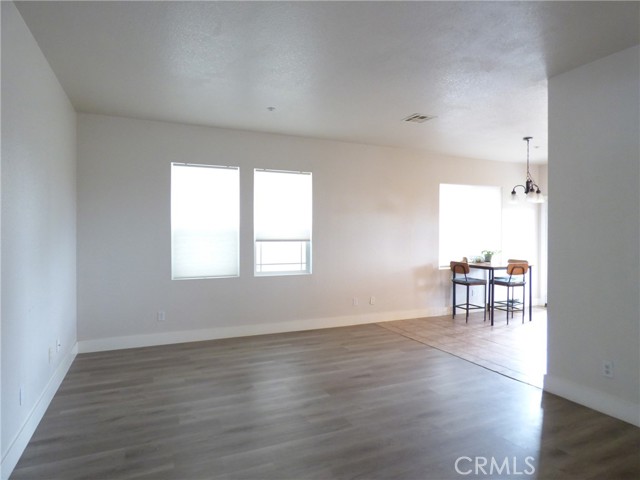 Detail Gallery Image 11 of 30 For 6279 Long Cove Dr, Fontana,  CA 92336 - 3 Beds | 2/1 Baths