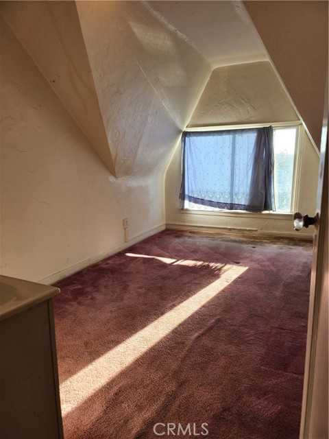 6812 South Van Ness photo 13