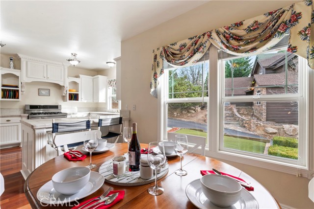 Detail Gallery Image 28 of 70 For 27601 Cedarwood Drive, Lake Arrowhead,  CA 92352 - 4 Beds | 3 Baths