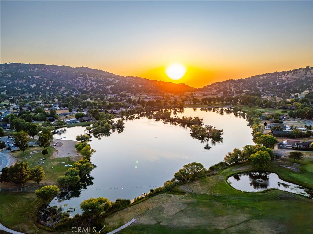 https://media.crmls.org/medias/359d1114-a2ca-4fa9-8328-ac500a08eea8.jpg?preset=X-Large
