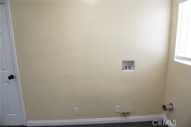 10109 Noble Avenue, Mission Hills (San Fernando) CA: https://media.crmls.org/medias/359d1d49-b240-422e-aee7-6c9e04d79265.jpg