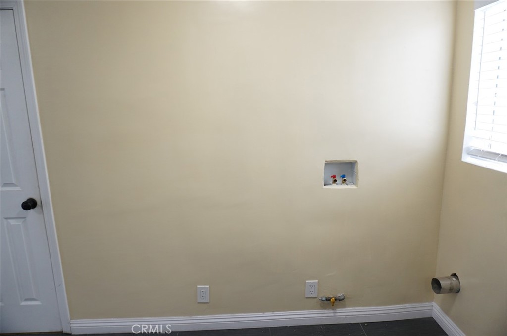 https://media.crmls.org/medias/359d1d49-b240-422e-aee7-6c9e04d79265.jpg?preset=X-Large