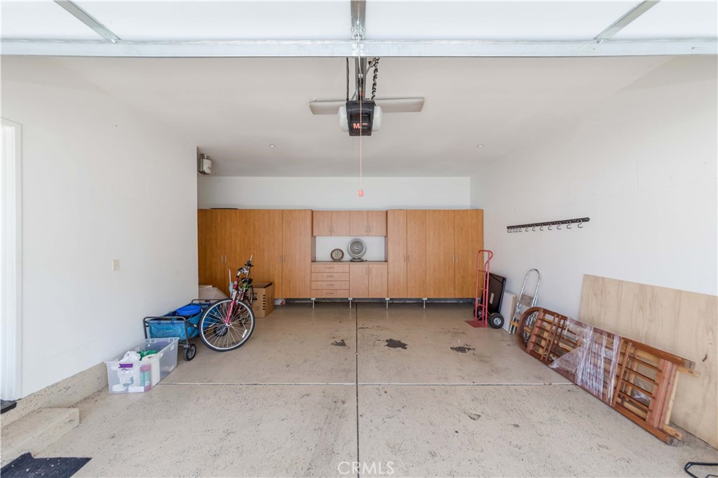 17760 Independence Lane