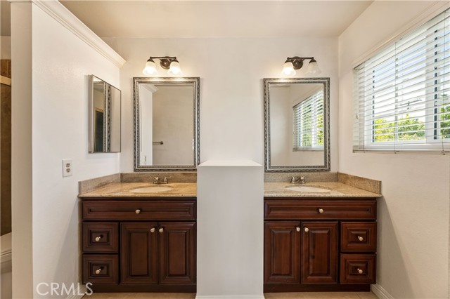 Detail Gallery Image 17 of 32 For 15846 Plummer St, North Hills,  CA 91343 - 4 Beds | 2/1 Baths