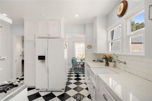 Detail Gallery Image 14 of 38 For 1433 Del Monte Dr, Glendale,  CA 91207 - 2 Beds | 1/1 Baths