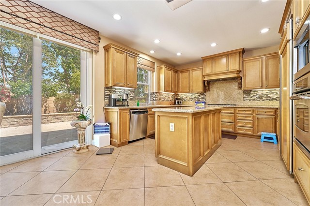 Detail Gallery Image 14 of 48 For 524 S Petunia, La Habra,  CA 90631 - 4 Beds | 3/1 Baths