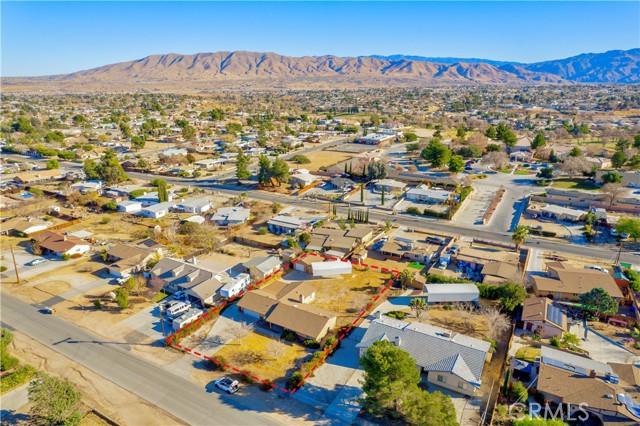 Detail Gallery Image 3 of 35 For 17569 Redbud St, Hesperia,  CA 92345 - 3 Beds | 2 Baths