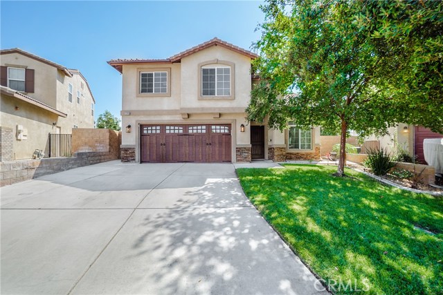 15285 Blackthorne Dr, Fontana, CA 92336