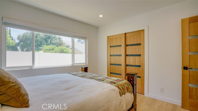 23853 Hatteras Street, Woodland Hills CA: https://media.crmls.org/medias/359f1599-93ee-49d5-b3e0-cb52cb6ac5e5.jpg