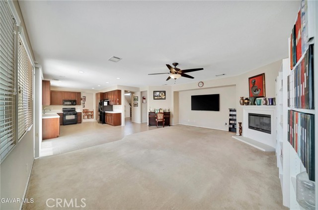 Detail Gallery Image 16 of 56 For 2354 Crimson, Rosamond,  CA 93560 - 4 Beds | 2/1 Baths