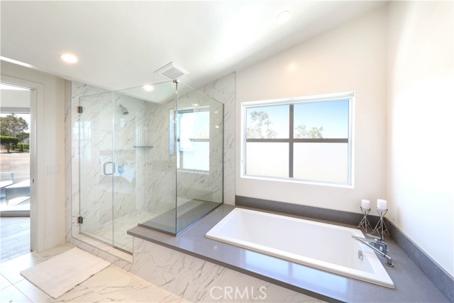 Detail Gallery Image 17 of 36 For 3920 E Coast Highway, Corona Del Mar,  CA 92625 - 3 Beds | 2/1 Baths