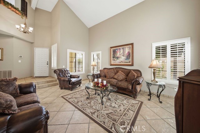 Detail Gallery Image 5 of 62 For 5633 W Avenue L2, Lancaster,  CA 93536 - 4 Beds | 3 Baths