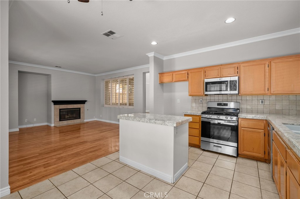 MLS #IV25268140 image #6