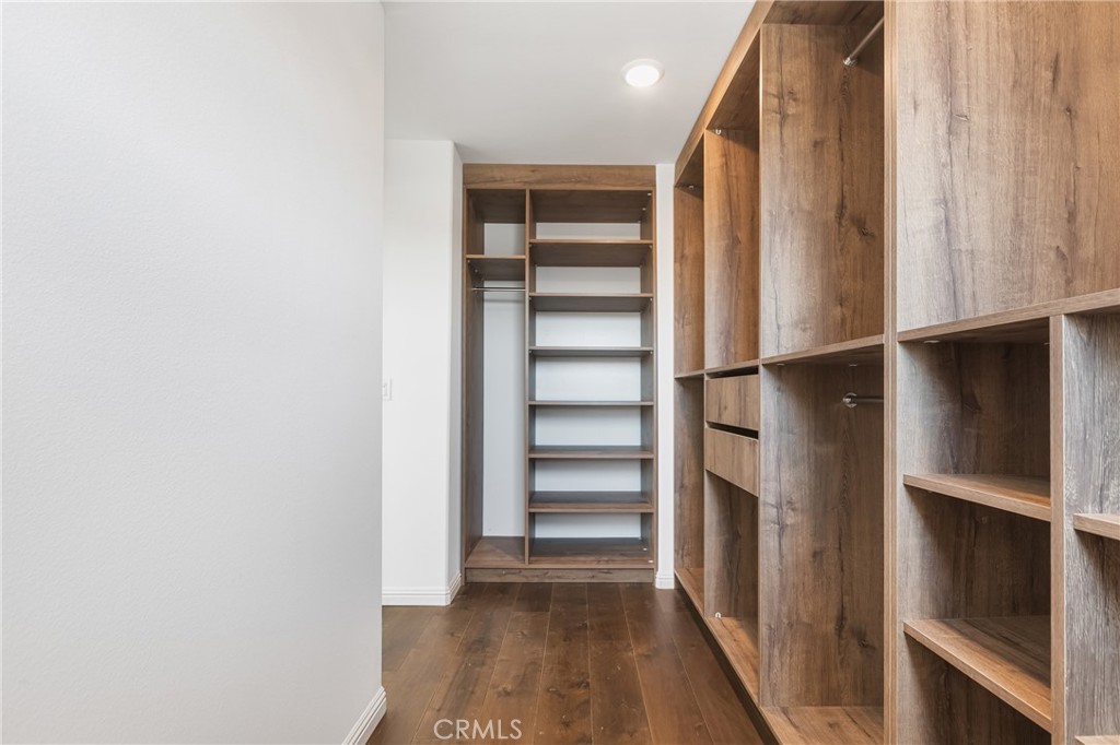 MLS #IV25219016 image #26