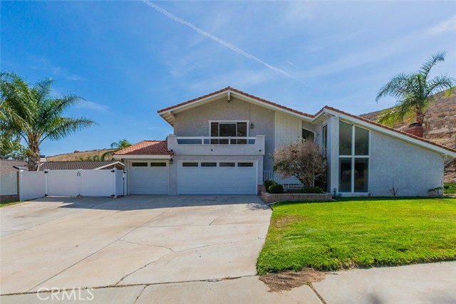 MLS# OC22258643