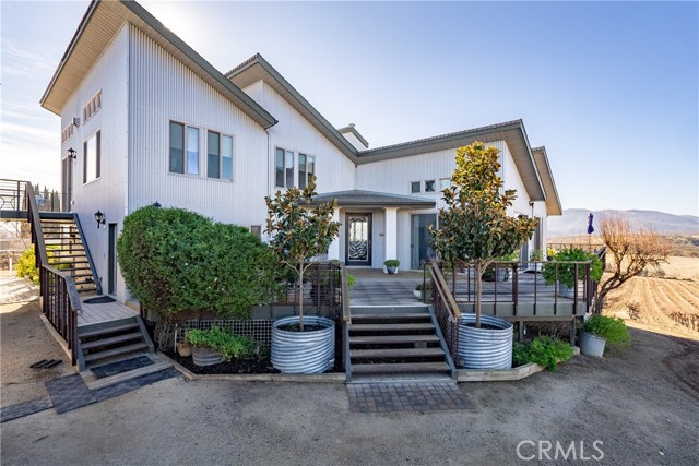 7110 Drake Road, Paso Robles CA: https://media.crmls.org/medias/35a14a38-1225-4bba-bb6b-2fb30d331527.jpg