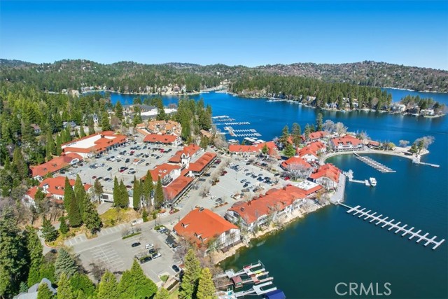 613 E Victoria Court, Lake Arrowhead, CA 92352