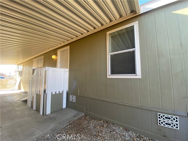 Detail Gallery Image 5 of 32 For 16294 Camelback Dr, Victorville,  CA 92395 - 3 Beds | 2 Baths