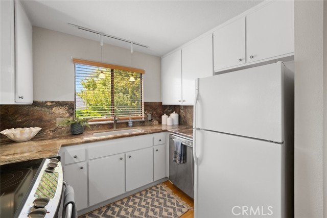 120 Montecito Avenue, Pismo Beach CA: https://media.crmls.org/medias/35a24e04-351f-4ca5-877b-3eec8a54ed78.jpg
