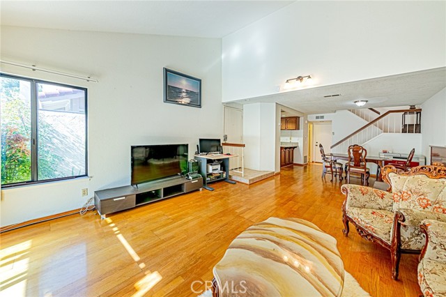 Image 3 of 40 For 1253 Porto Grande  2