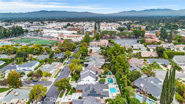 Image 17 of 18 For 4912 Alonzo Avenue