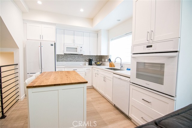 Detail Gallery Image 44 of 53 For 1187 Crenshaw Bld #102,  Los Angeles,  CA 90019 - 2 Beds | 3 Baths