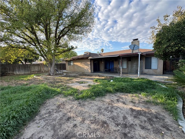 Detail Gallery Image 12 of 13 For 3705 Valley Springs, Bakersfield,  CA 93309 - 3 Beds | 2 Baths