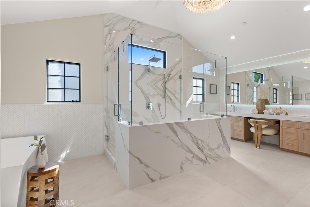 MLS #OC25251950 image #40