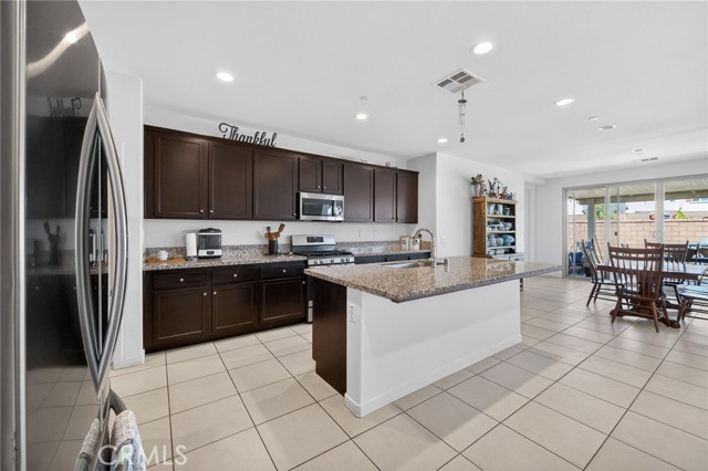 Detail Gallery Image 17 of 63 For 6007 Sierra Place, Banning,  CA 92220 - 4 Beds | 2 Baths