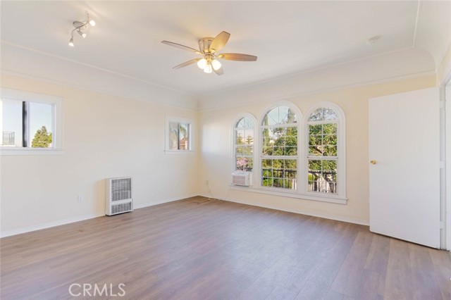 Detail Gallery Image 6 of 41 For 2446 Cincinnati St, Los Angeles,  CA 90033 - 6 Beds | 2 Baths