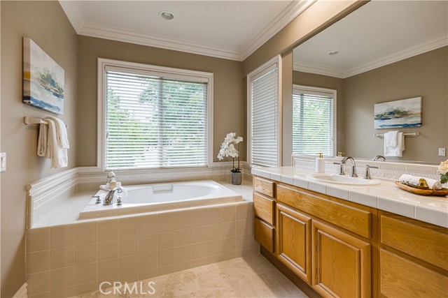 3669 Strata Drive, Carlsbad CA: https://media.crmls.org/medias/35a867d5-4feb-4ab1-bb14-781aff7241eb.jpg