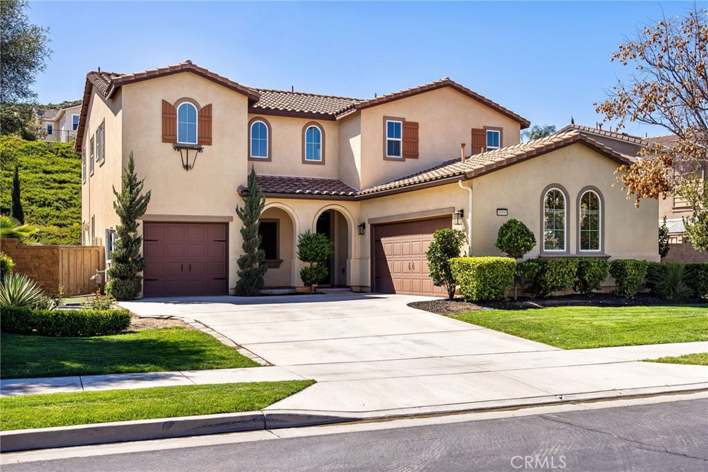35595 Desert Rose Way
